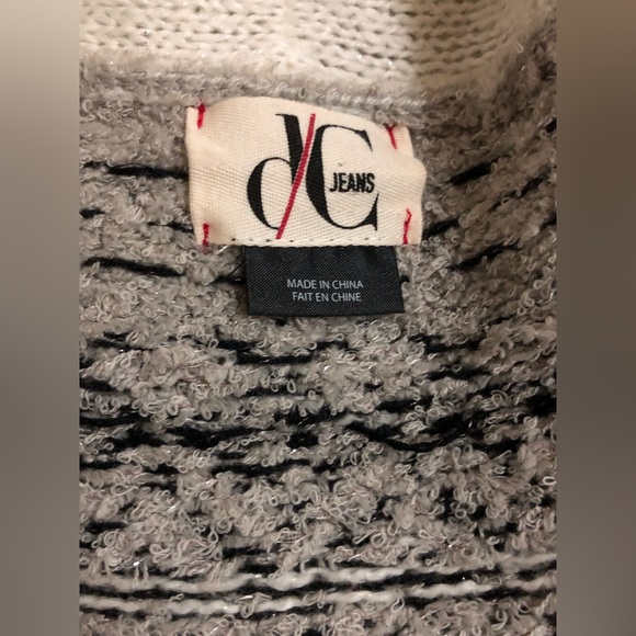 DC Jeans Women’s Aztec Cardigan - Picture 4 of 4